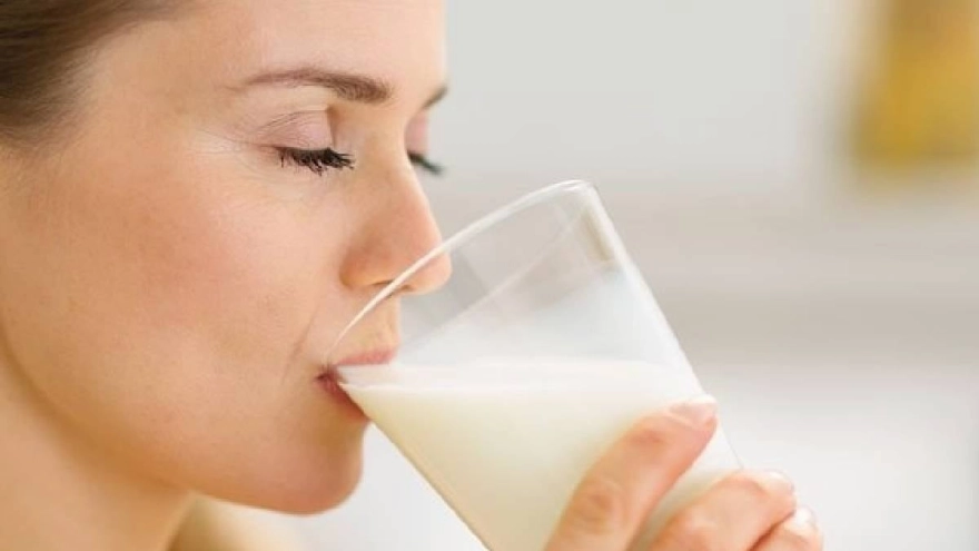 Asyalılar yüzyıllardır sütle karıştırıp içiyor: İşte sizi güzellik uykusuna yatıran o baharat