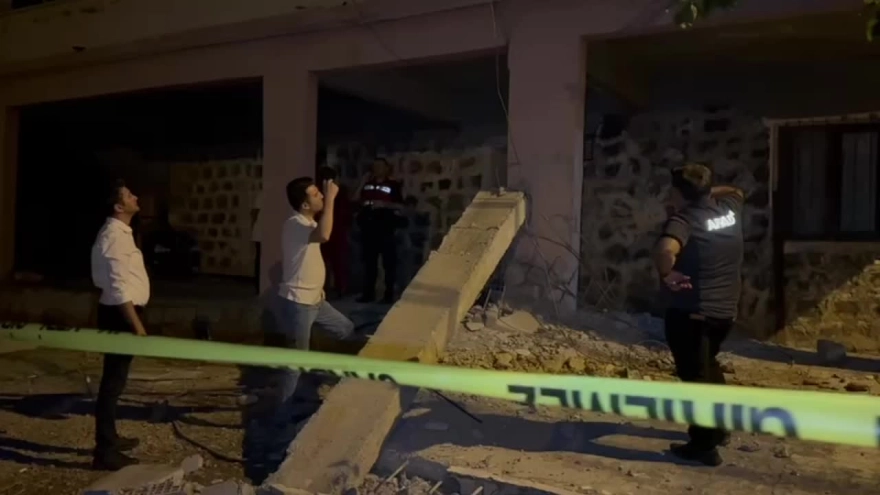 Diyarbakır'da İki Katlı Evin Balkonunun Çökmesi Sonucu 5 Kişi Yaralandı
