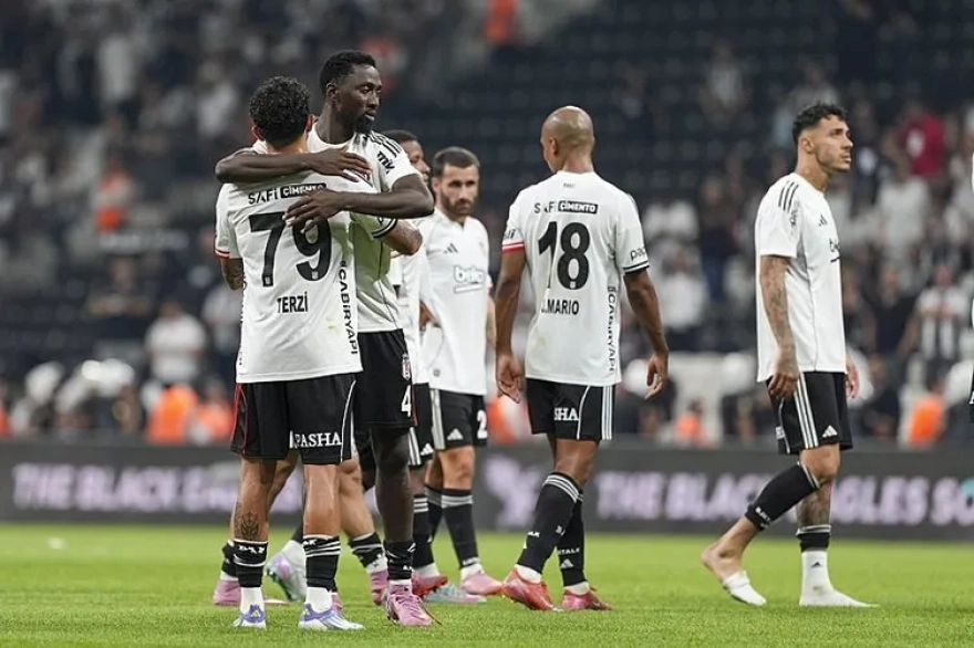 Beşiktaş'ta beklenen ayrılık yaşanıyor: Fesih görüşmeleri başladı.