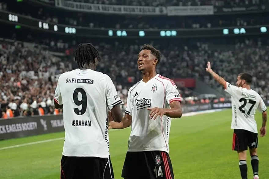 Beşiktaş'ta beklenen ayrılık yaşanıyor: Fesih görüşmeleri başladı.