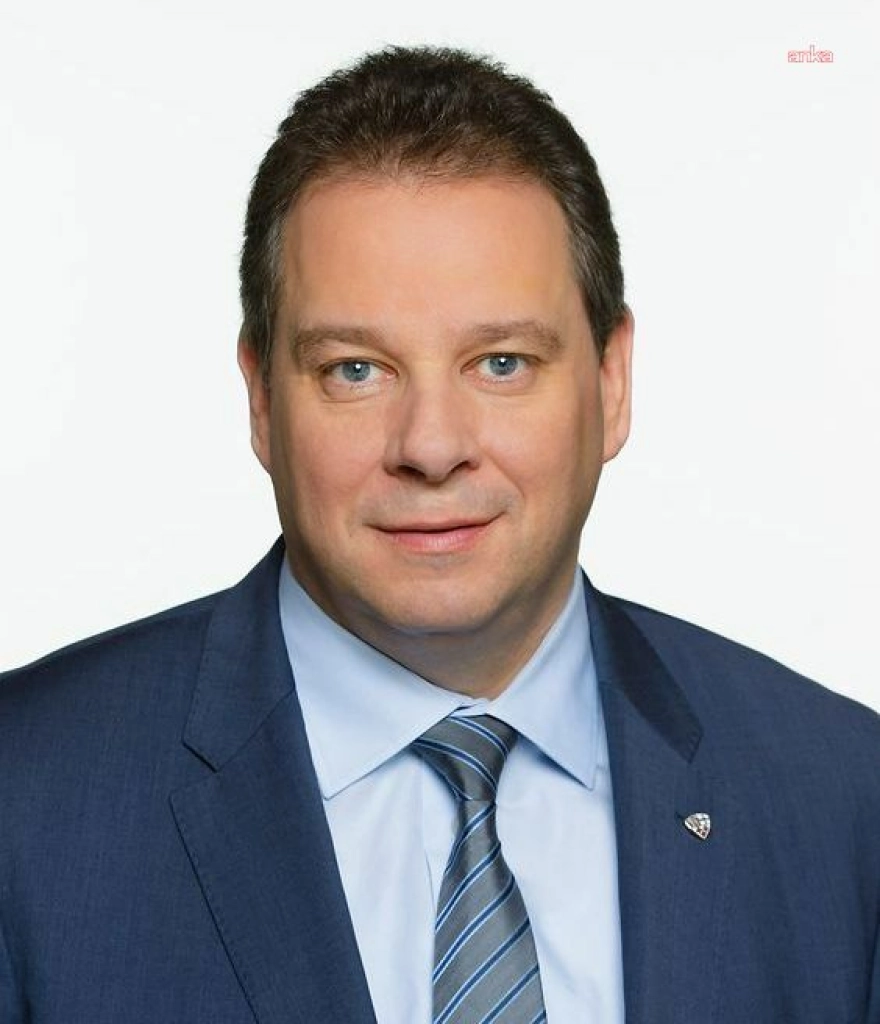 Almanya'da Koalisyon Partileri Arasında Vergi ve Sosyal Politika Tartışması Büyüyor