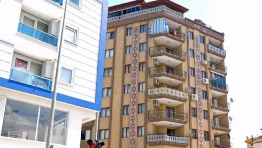 Kira ve ev sahibi ilişkisinde yapılan hatalar maddi zarara yol açabilir.