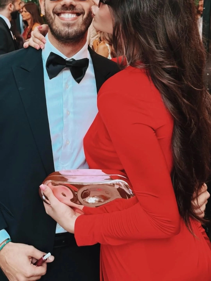 Derin Talu, sevgilisinin 10 yıllık ilişkisi hakkında dikkat çekici bir açıklama yaptı.