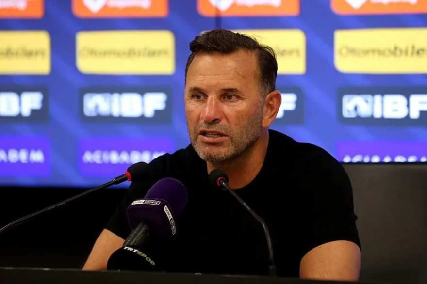 Süper Lig'in önde gelen kulüplerinden Galatasaray'dan kaleci Andre Onana için beklenmedik bir hamle geldi. Yıldız kaleci ise geleceği hakkında kararını verdi.