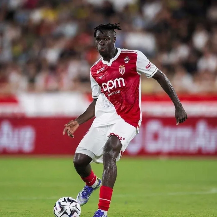 Galatasaray'ın yeni stoperi netleşti, sarı-kırmızılı takım rekor bir bonservis ödeyecek