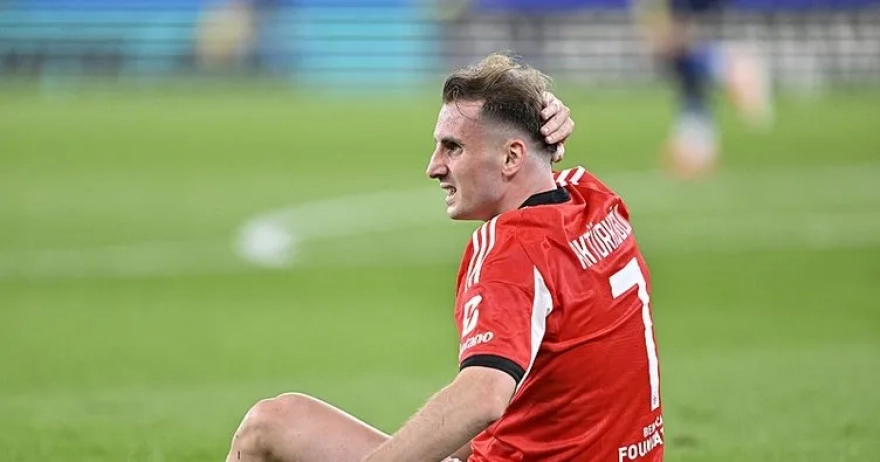 Kerem Aktürkoğlu, Benfica-Fenerbahçe maçının ardından dikkat çeken bir harekette bulundu.