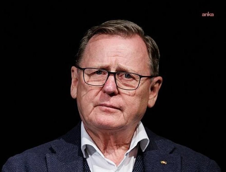 Almanya Federal Meclis Başkanvekili Bodo Ramelow'dan yeni milli marş ve bayrak için referandum önerisi