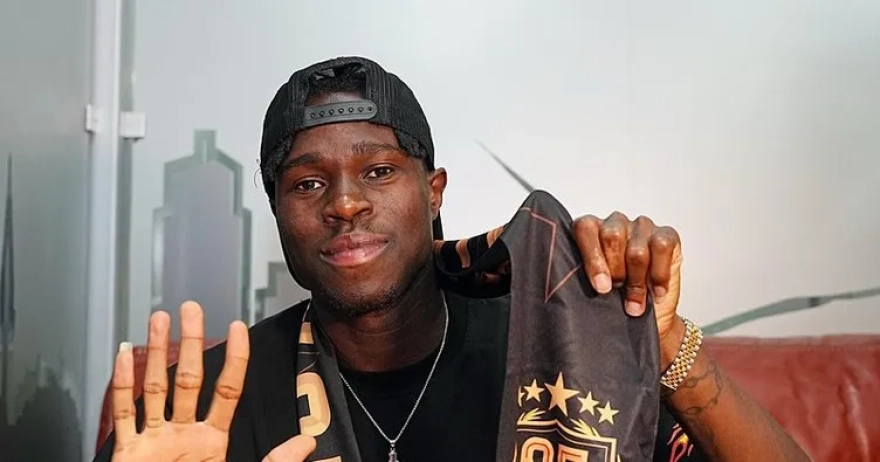 Wilfried Singo, Galatasaray'ın 7. Fildişi Sahilli Futbolcusu Oldu