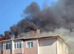 Tekirdağ'ın Çorlu ilçesinde 8 katlı bir binada yangın paniği yaşandı