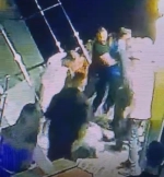 Mika Can Raun'un Erkek Arkadaşı Bir Çalışanı Hastanelik Etti