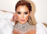 Petek Dinçöz'ün Aşırı Photoshoplu Fotoğrafı Jennifer Lopez'e Benzetildi