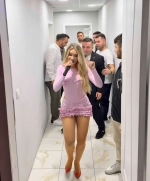 Giresun'daki düğünde davetliler dünyaca ünlü sanatçıyı karşılarında görünce şaşkına döndü.