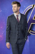 Ünlü Oyuncunun Şirketi Çalışanlarını İşten Çıkardı