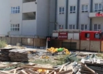 Okul inşaatında yangın endişesi