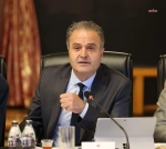 Milli Dayanışma Kardeşlik ve Demokrasi Komisyonu toplantısında, Emek Partisi (EMEP) İstanbul Milletvekili İskender Bayhan, Türkiye'nin en büyük üç barosunun toplantıda yer almamasının önemli bir eksiklik olduğunu belirtti.